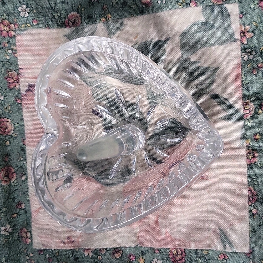4 For $10 - Heart-Shaped Glass Jewelry Ring Holder